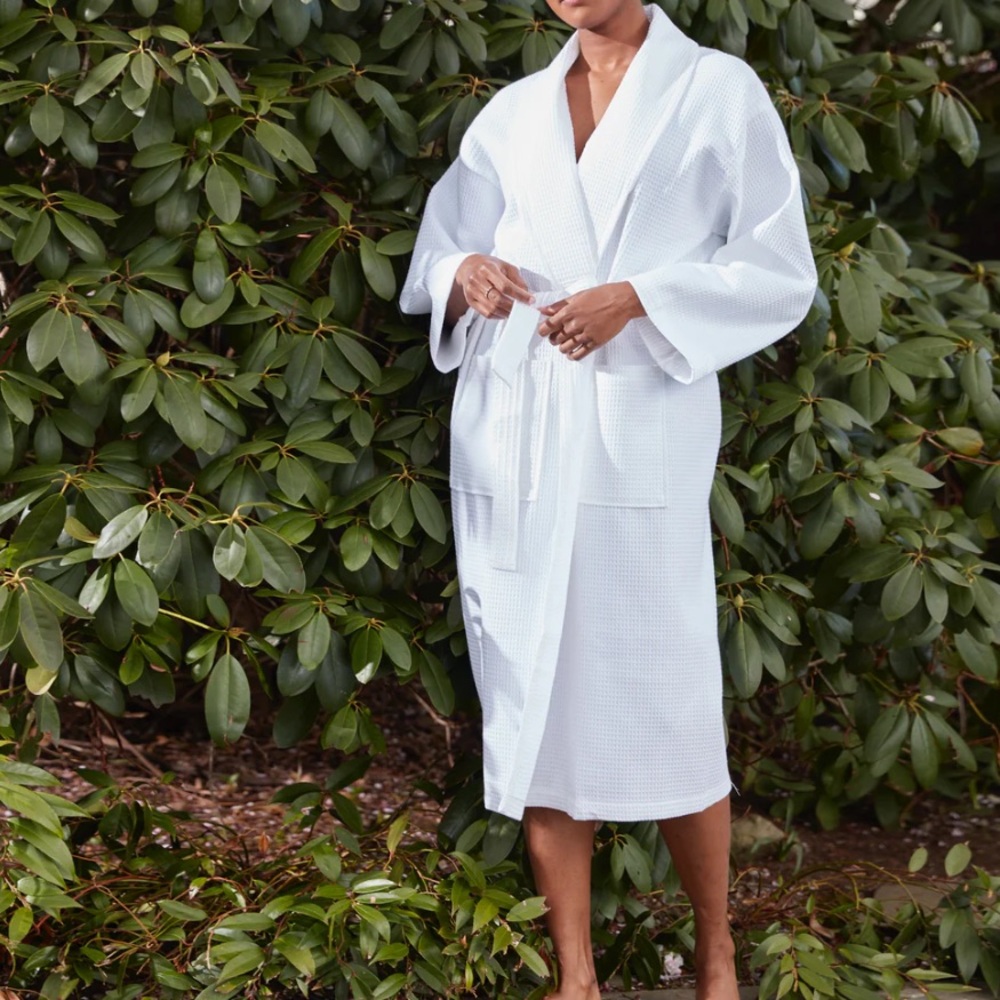 MATOUK NEW Size Small WAFFLE ROBE - WHITE - Picture 3 of 10